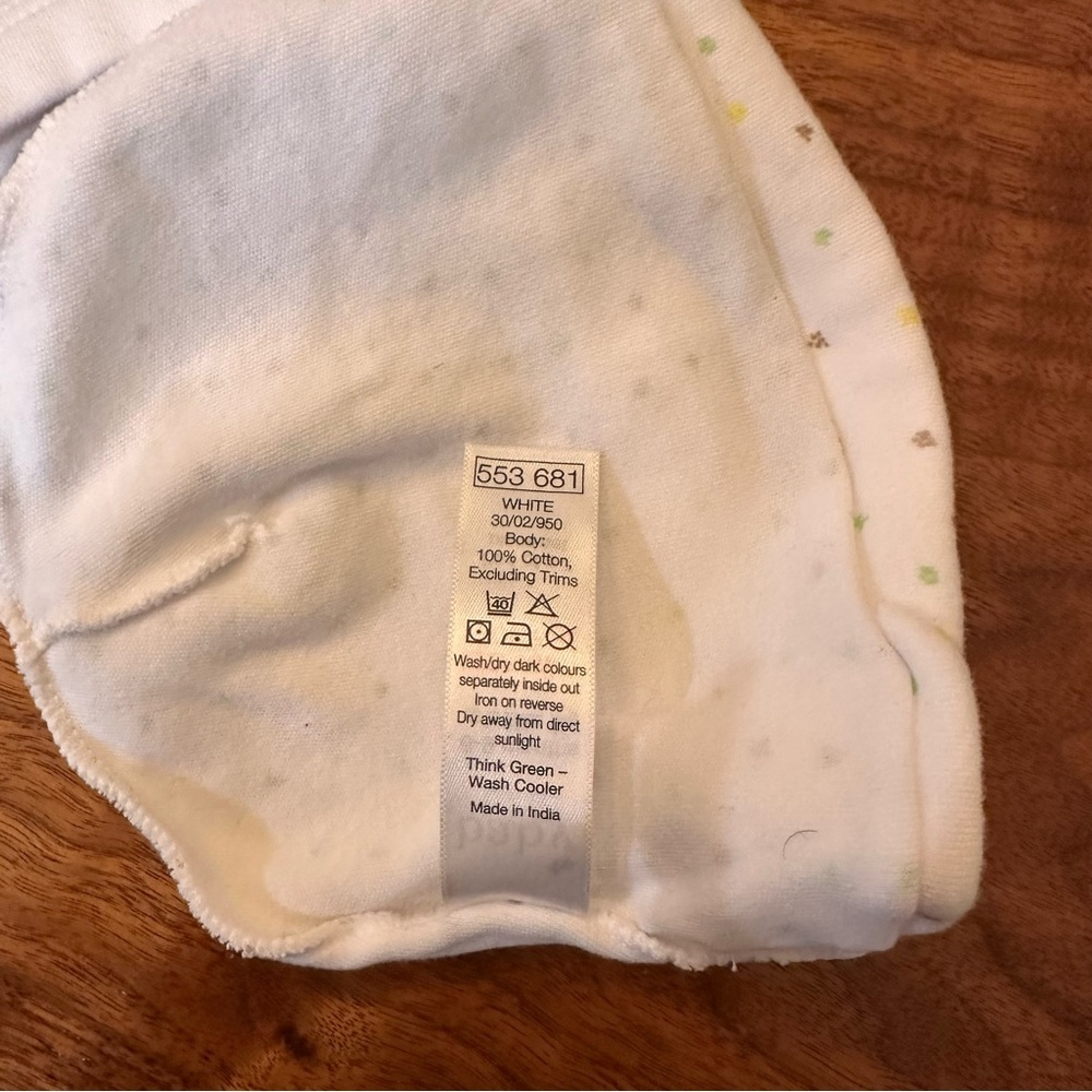 6 pcs Baby M&Co Mix and Match Set. Size 6-9 Months. - Picture 17 of 17